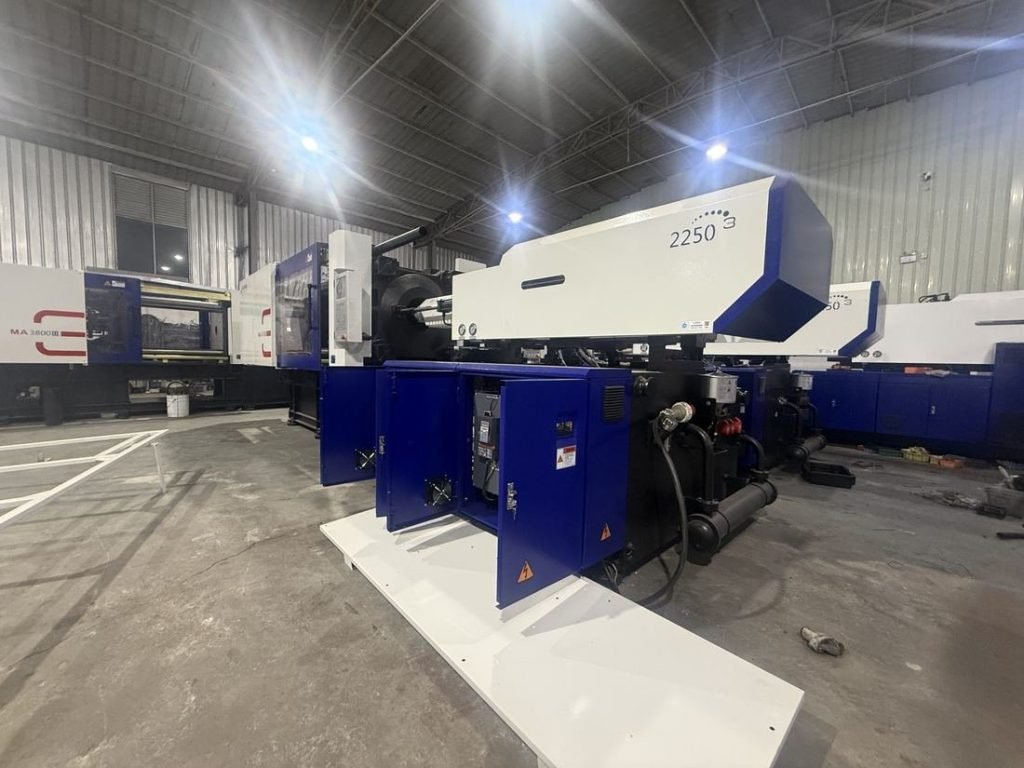Used Haitian 380-Ton Injection Molding Machine MA3800 · In Stock